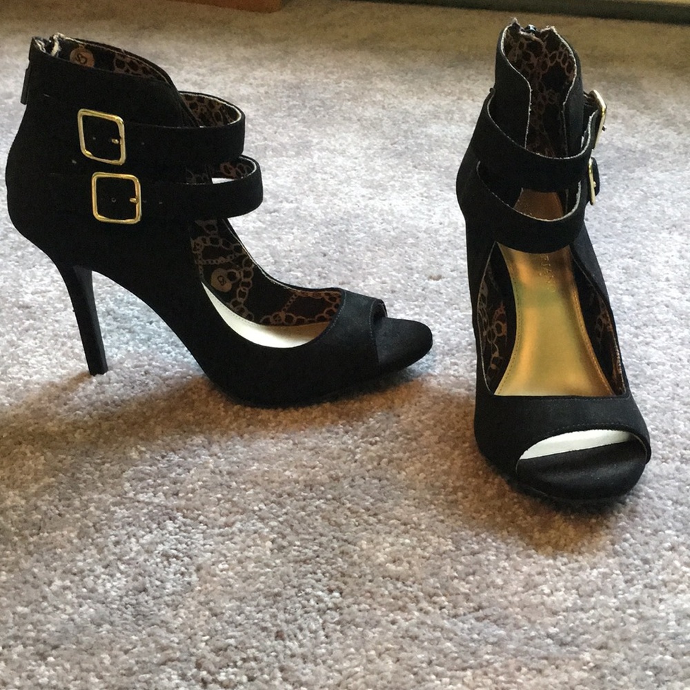 Black stilettos
